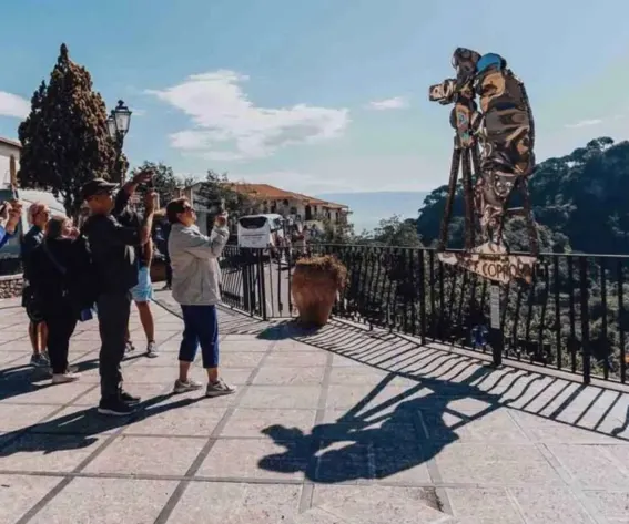 5 Famous Film Sites You Can Explore and Experience Movie Magic