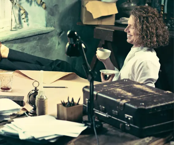Behind the Scenes: A Day in the Life of a Screenwriter
