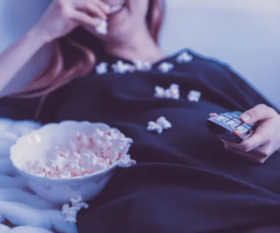 Movie Nights and THC Vapes: What You Need for the Ultimate Chill Setup