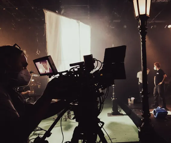 How Filmmakers Are Monetizing Their Skills Through Online Courses