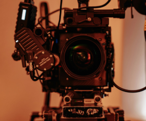 The Intersection of Film and Digital Innovation: How Technology Is Reshaping the Entertainment Industry The Intersection of Film and Digital Innovation: How Technology Is Reshaping the Entertainment Industry