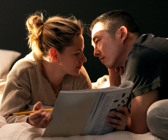 Love Stories on Screen and Off: The Influence of Cinema on Online Dating