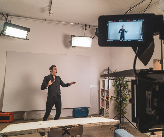 7 Best AI Lyric Video Generators for Filmmakers in 2026